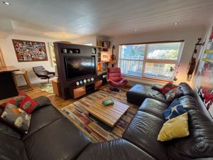 Photo 17- click for photo gallery